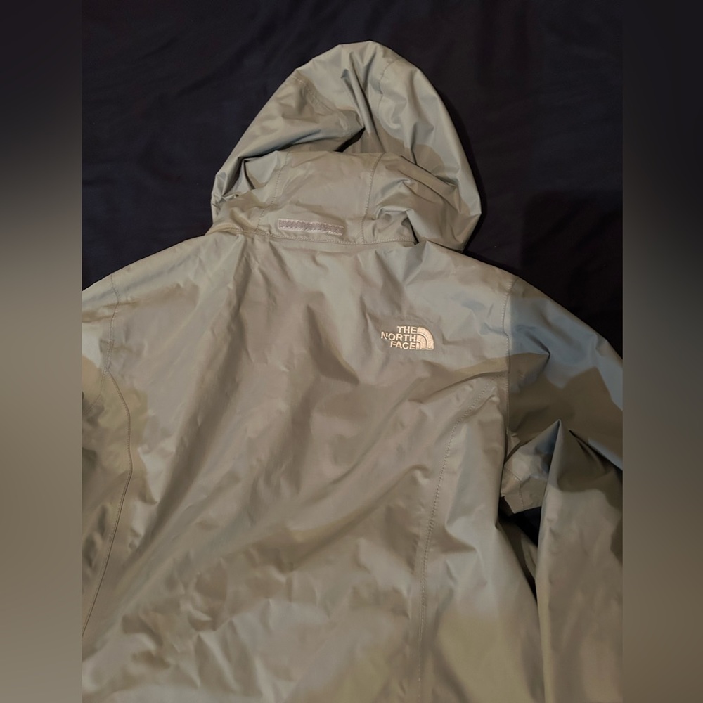 Northface Dryvent Shell Jacket Small - image 4